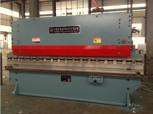 折彎?rùn)C(jī)WC67Y-100